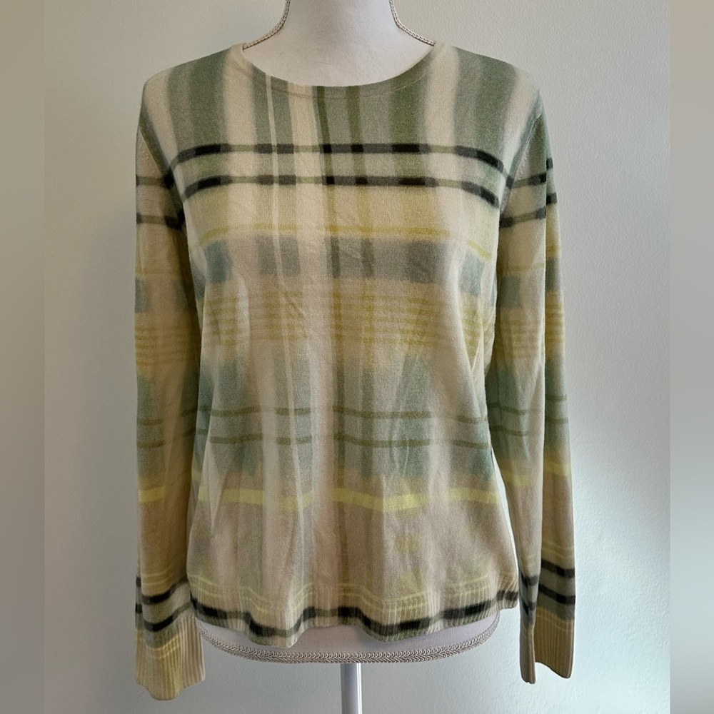 St. John | 100% Cashmere Plaid Long Sleeve Sweater